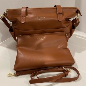 Elkie & co. The Aberdeen Diaper Bag in color saddle